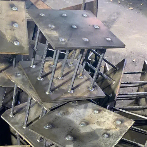 在确定中山预埋件位置时，需要考虑以下几点